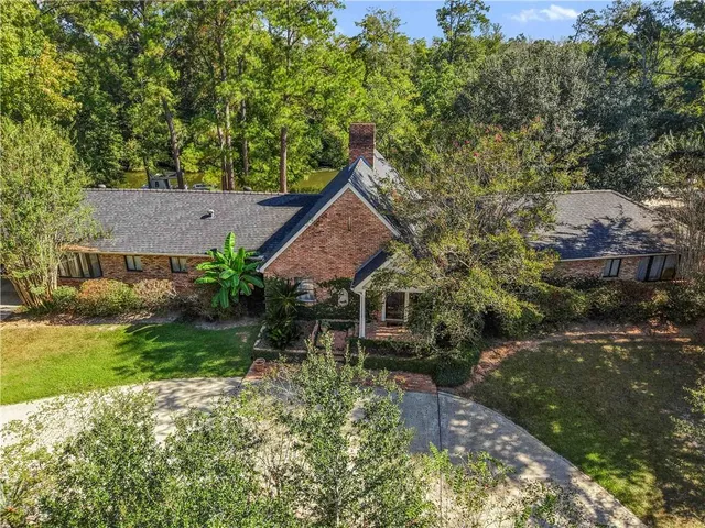 $987,000 | 14 Riverbend Lane, Covington, LA 70433