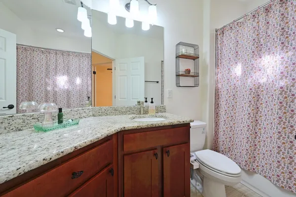 $2,350 | 9515 Tanager Way, Austin, TX 78748