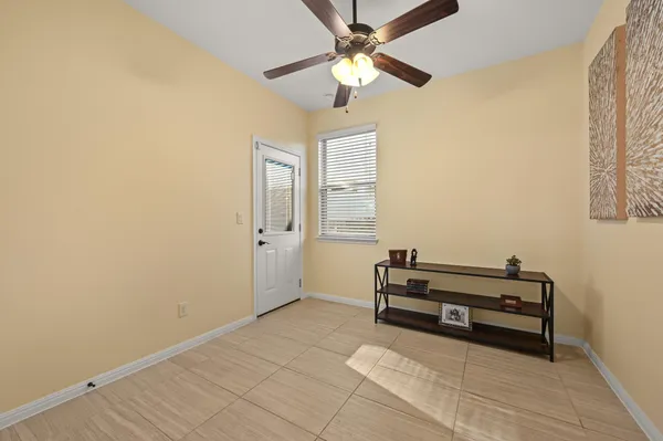 $2,350 | 9515 Tanager Way, Austin, TX 78748