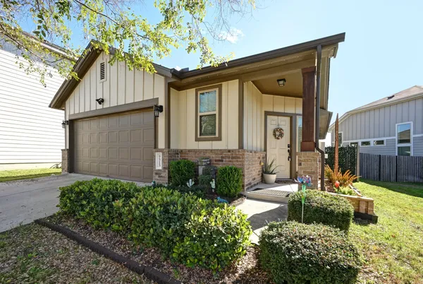 $2,350 | 9515 Tanager Way, Austin, TX 78748