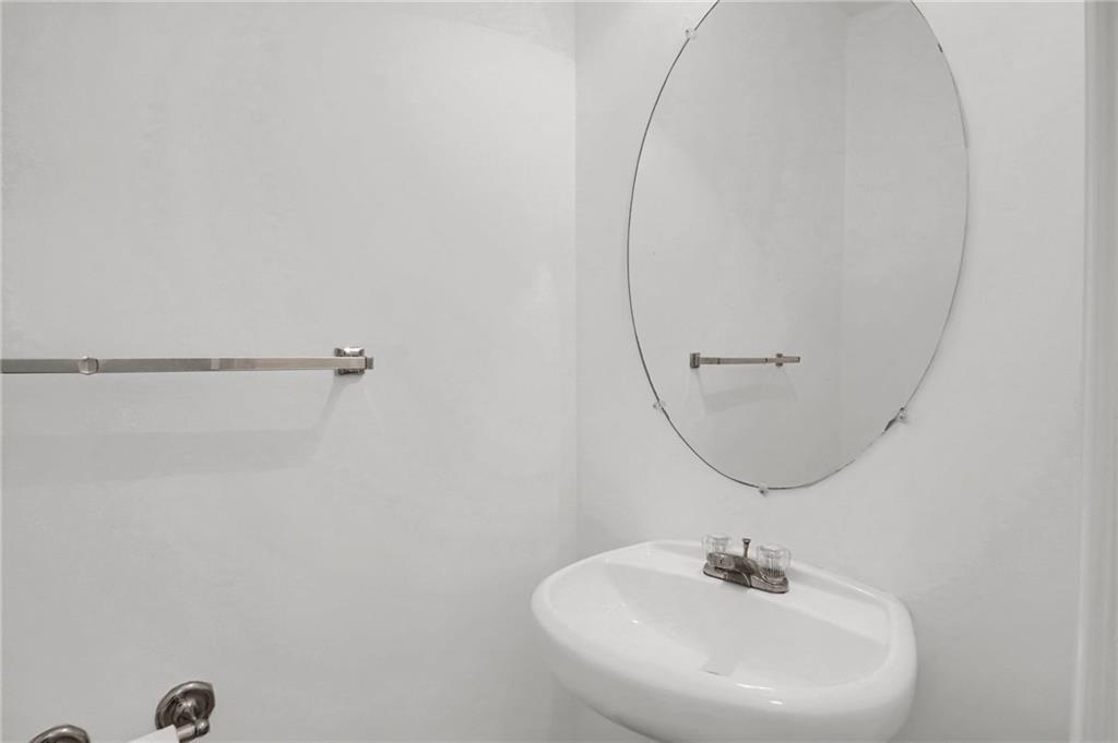 3829 Thayer Trace Duluth, GA 30096 - Photo 4 of 26