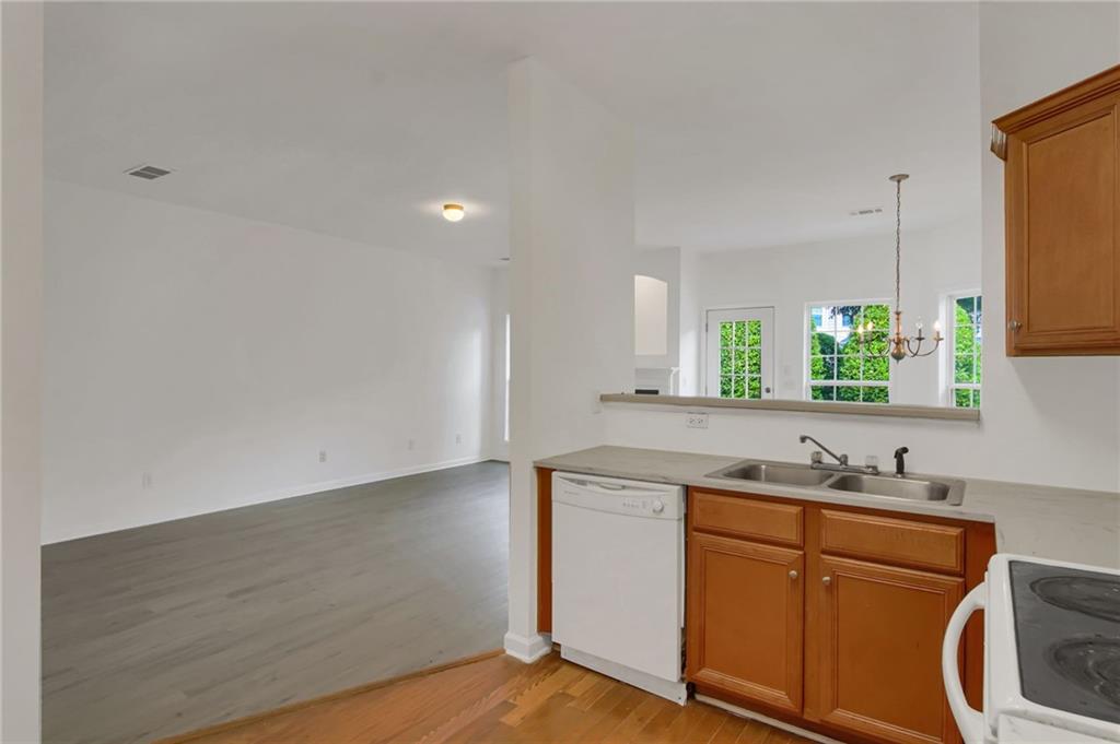 3829 Thayer Trace Duluth, GA 30096 - Photo 8 of 26