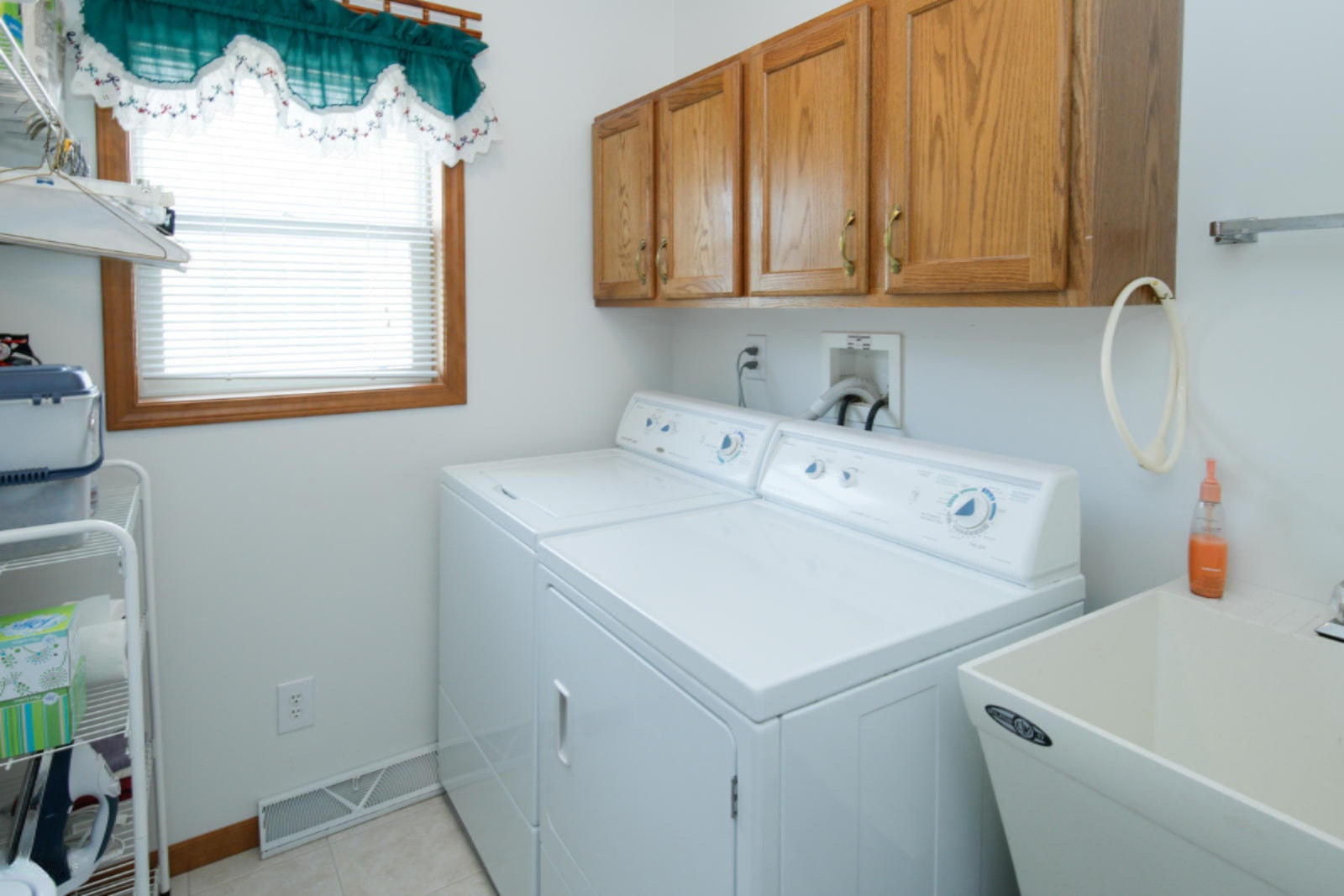 3417 Country View Road Kalamazoo, MI 49004 - Photo 15 of 21 3417 Country View Rd-115