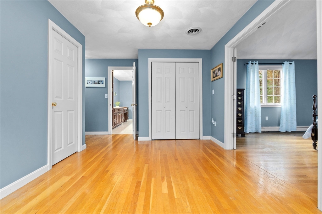 16 West Tapley Road Lynnfield, MA 01940 - Photo 19 of 42 Gallery Image 19