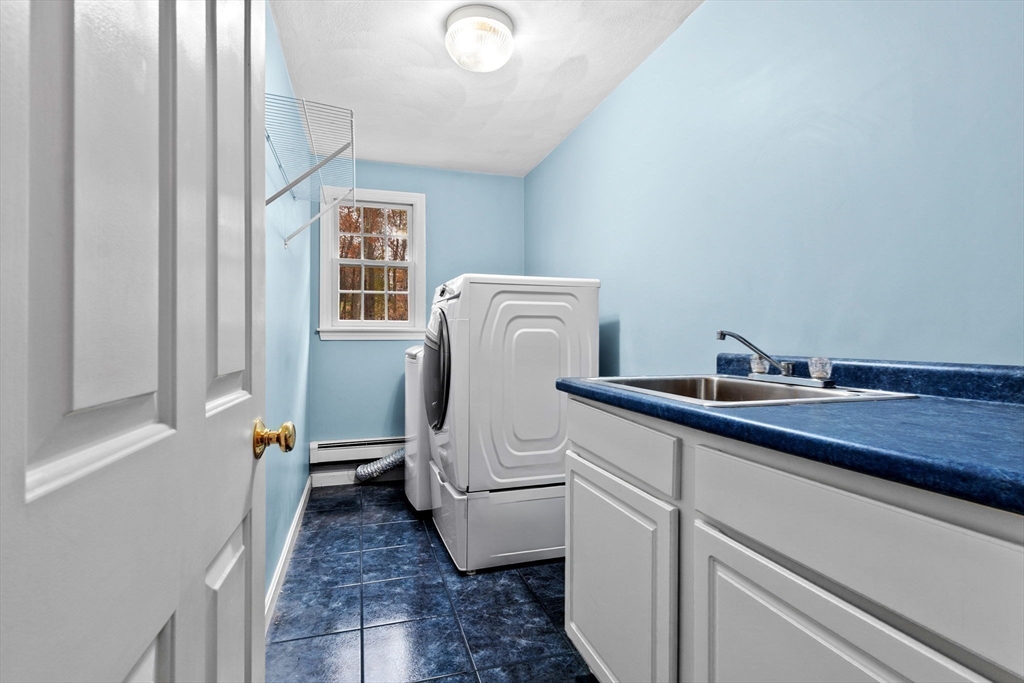 16 West Tapley Road Lynnfield, MA 01940 - Photo 30 of 42 Gallery Image 30