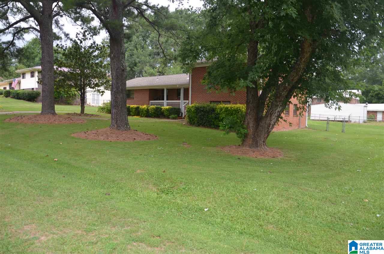 628 Cambridge Road Bessemer, AL 35023 - Photo 1 of 29