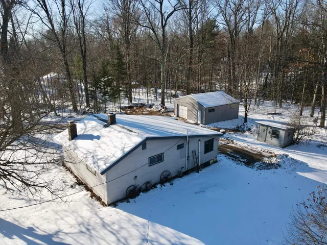 $129,900 | 12277 Leo's Road, Suring, WI 54174