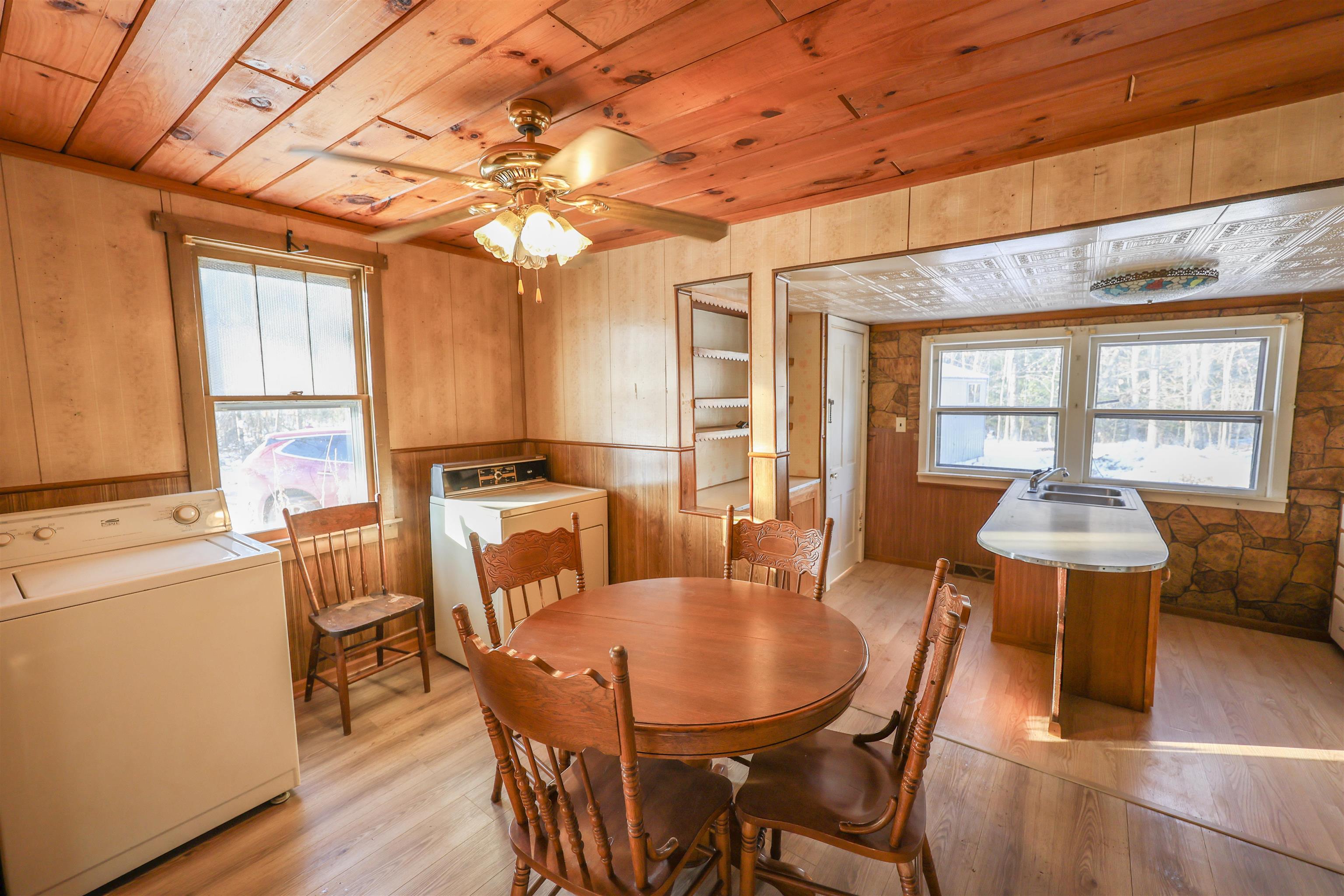 12277 Leo's Road Suring, WI 54174 - Photo 6 of 23