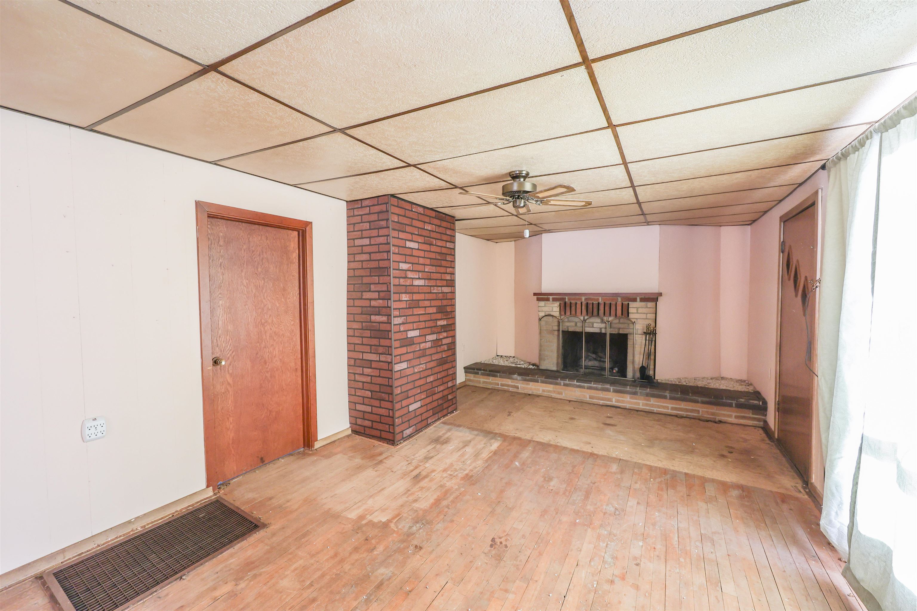 12277 Leo's Road Suring, WI 54174 - Photo 9 of 23