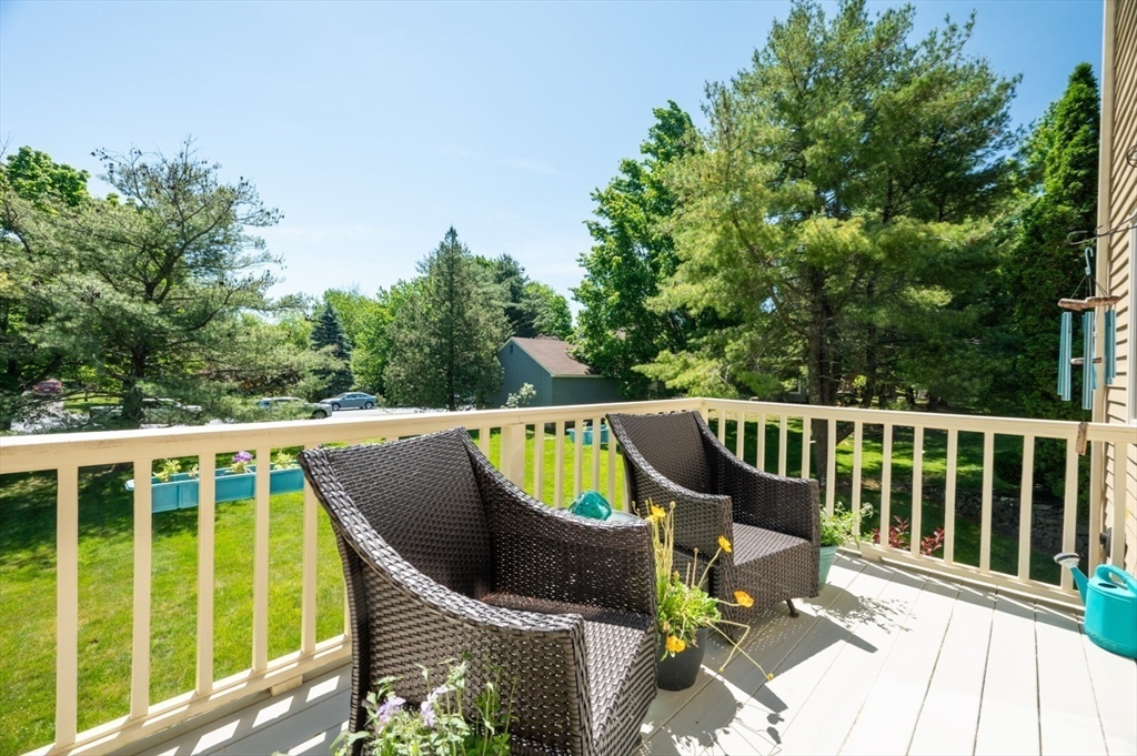 98 Village Post Road, Unit 98 Danvers, MA 01923 - Photo 5 of 27