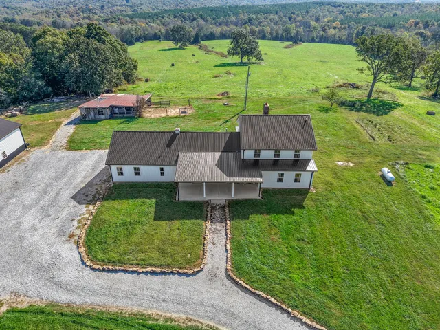 2760 Wallace Fork Road, Princeton, KY 42445