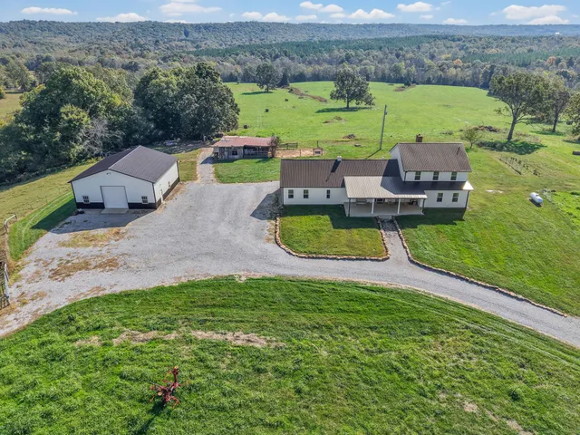 2760 Wallace Fork Road, Princeton, KY 42445