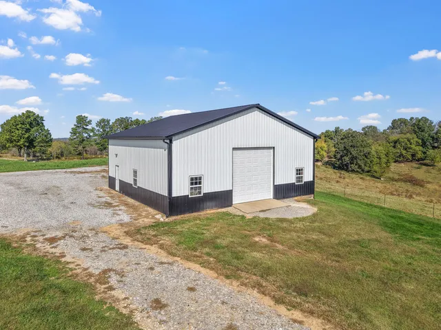 2760 Wallace Fork Road, Princeton, KY 42445
