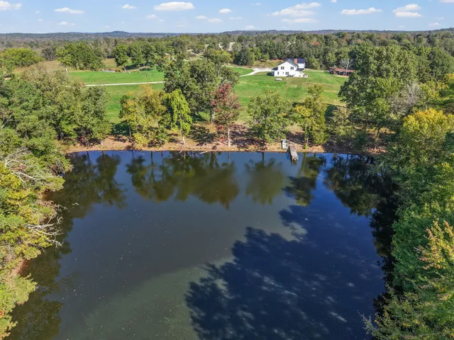 2760 Wallace Fork Road, Princeton, KY 42445