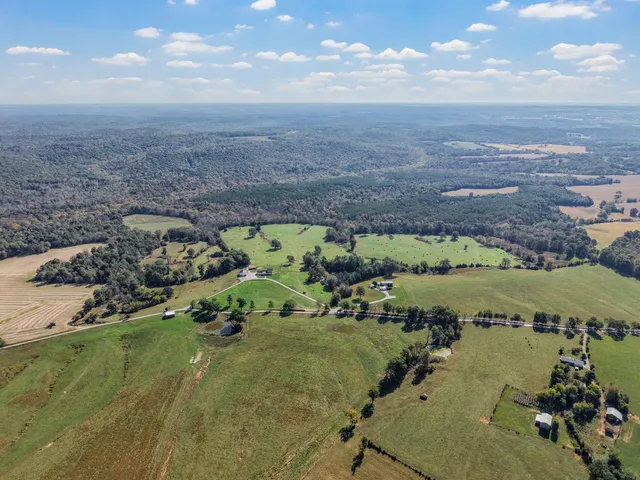 2760 Wallace Fork Road, Princeton, KY 42445