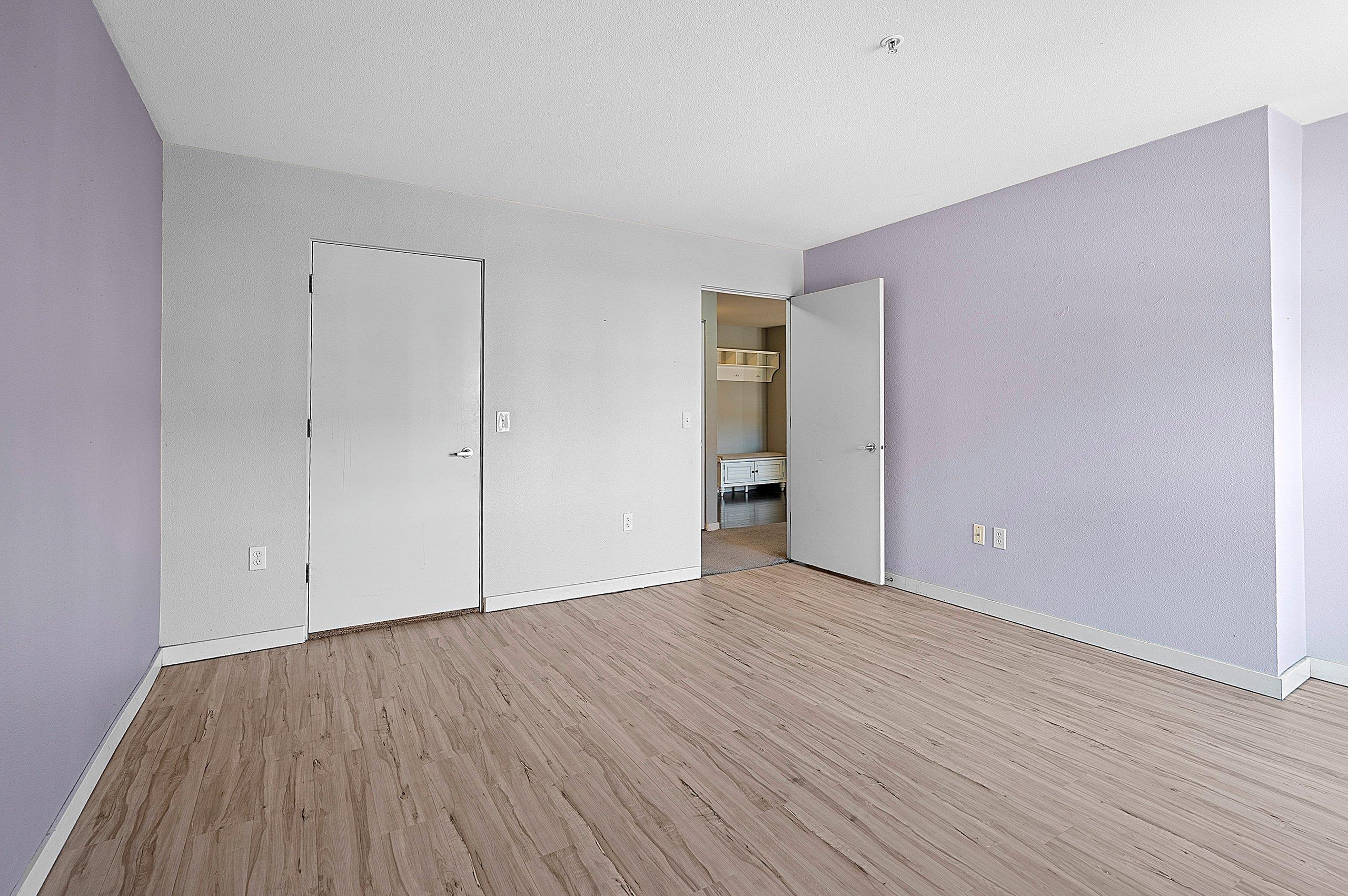 118 South Washington Street, Unit 226A Green Bay, WI 54301 - Photo 11 of 27