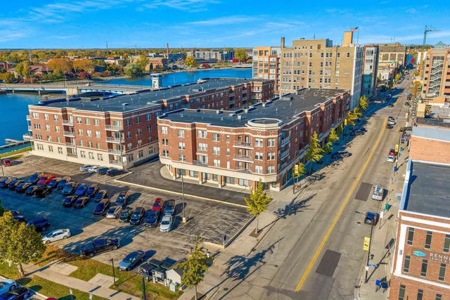 $210,000 | 118 South Washington Street, Unit 226A, Green Bay, WI 54301