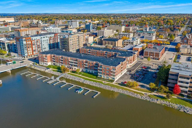 $210,000 | 118 South Washington Street, Unit 226A, Green Bay, WI 54301