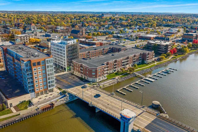 $210,000 | 118 South Washington Street, Unit 226A, Green Bay, WI 54301