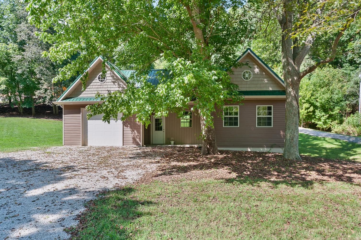 2579 Esque Sharp Road Mount Pleasant, TN 38474 - Photo 16 of 30 Gallery Image 16