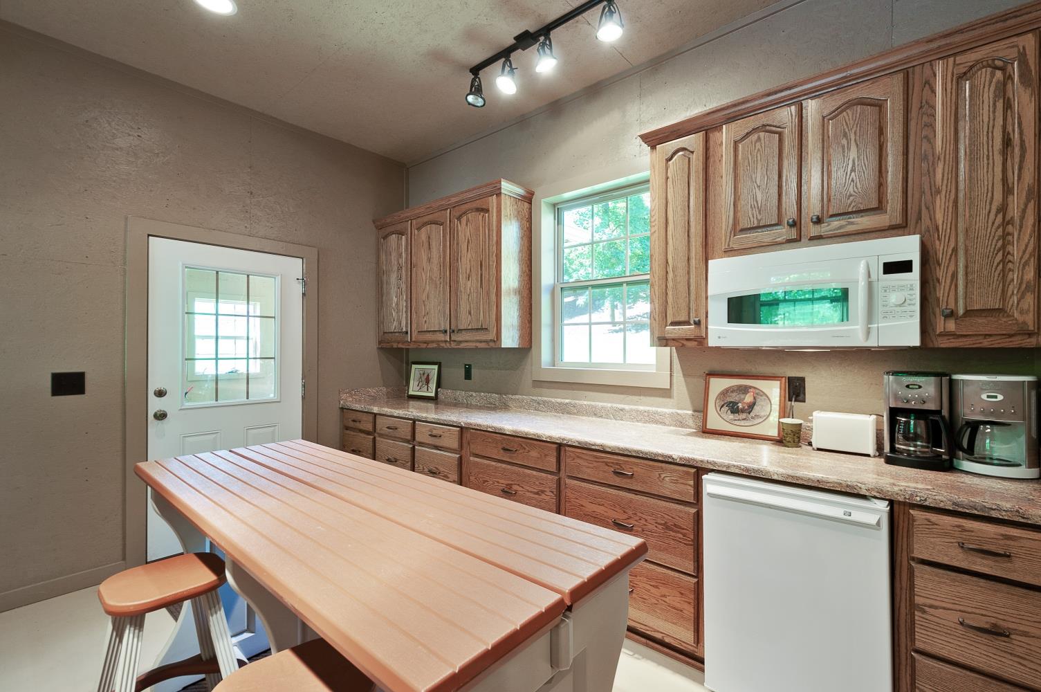 2579 Esque Sharp Road Mount Pleasant, TN 38474 - Photo 17 of 30 Gallery Image 17