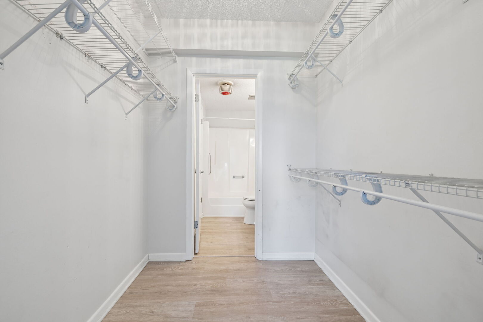 1424 Woodbridge Road, Unit 2B Joliet, IL 60436 - Photo 12 of 28