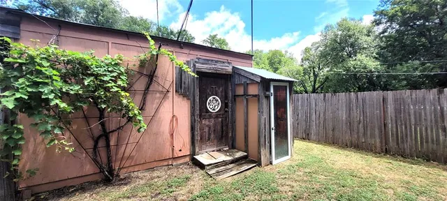 $190,000 | 5720 Yeary Street, Sansom Park, TX 76114
