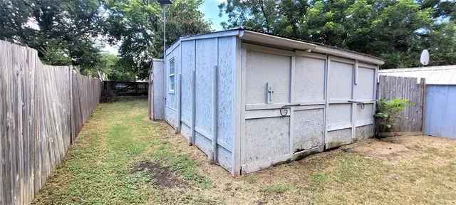 $190,000 | 5720 Yeary Street, Sansom Park, TX 76114