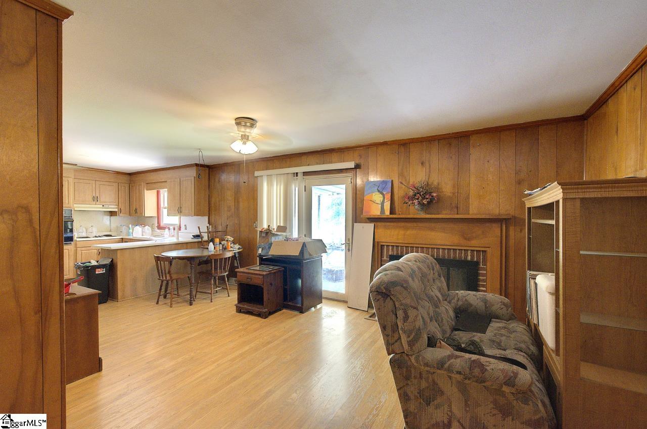 1105 East Georgia Road Simpsonville, SC 29681 - Photo 31 of 41