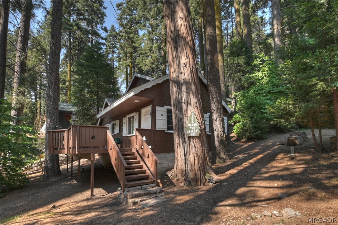 691 Cottage Grove Road Lake Arrowhead, CA 92352 - Photo 4 of 28 a view of outdoor space yard and deck