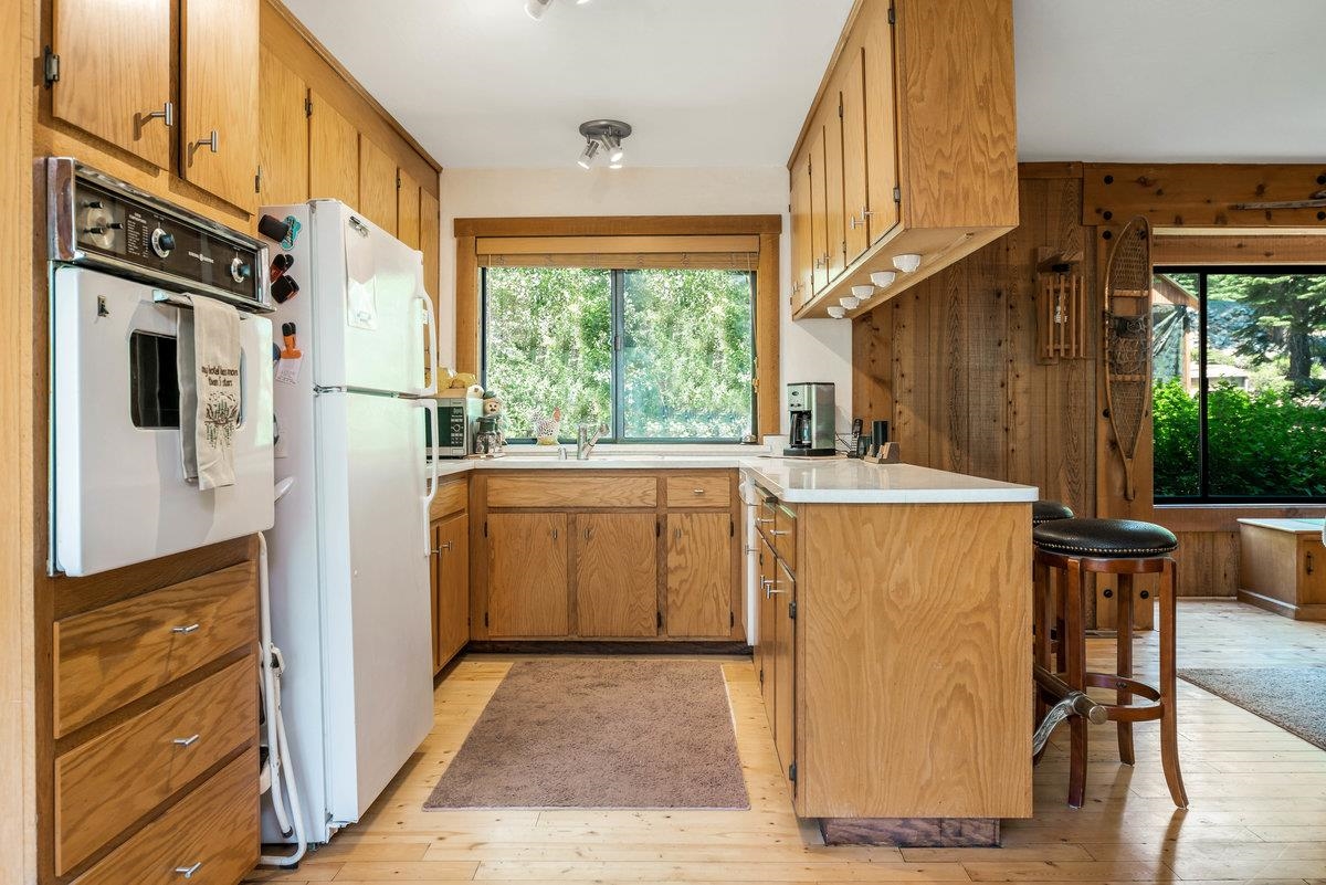 3600 Dinah Road Carnelian Bay, CA 96140 - Photo 13 of 26 a utility room with washer and dryer