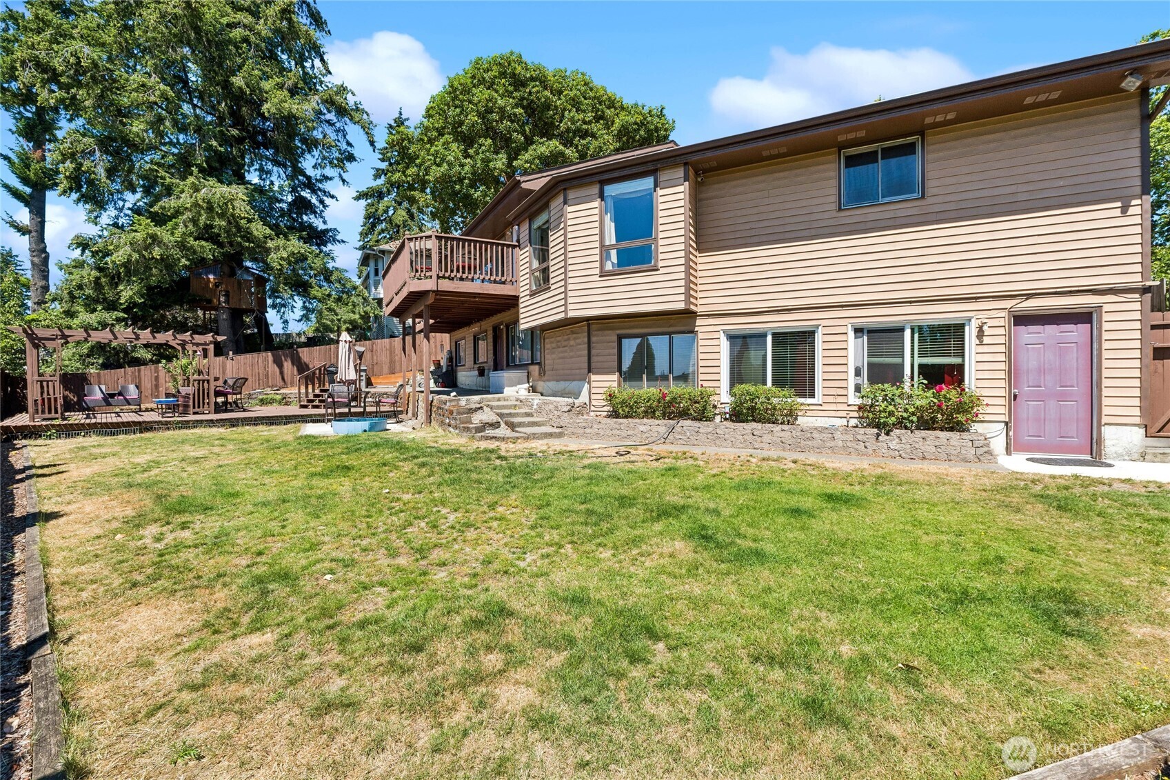 2610 Northeast 5th Court Renton, WA 98056 - Photo 33 of 34 Gallery Image 33