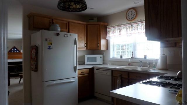 9 Abbey Road Easton, PA 18040 - Photo 10 of 28 Gallery Image 10