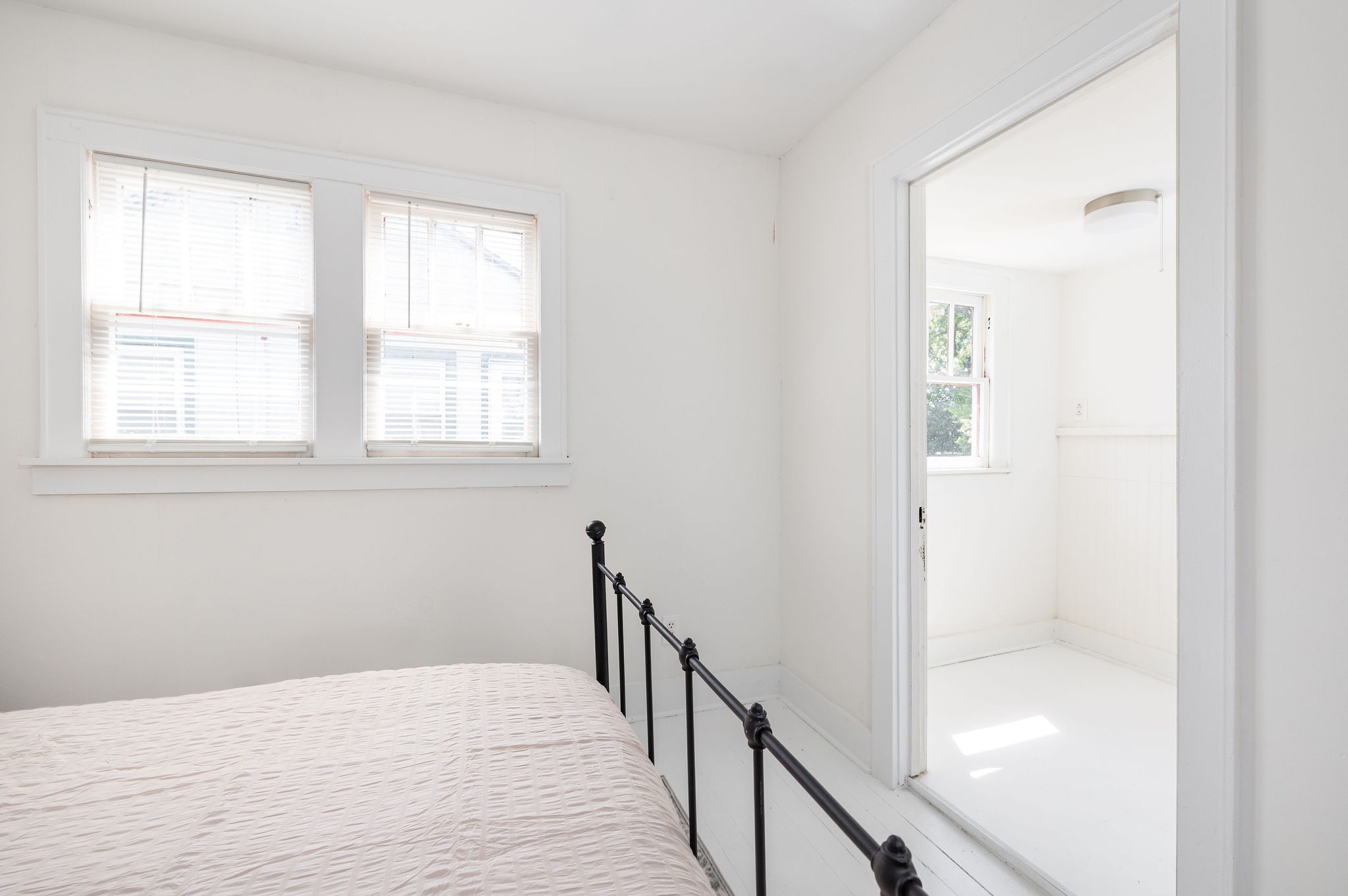 320 Cherry Street Madison, TN 37115 - Photo 15 of 30 a view of a room with a window