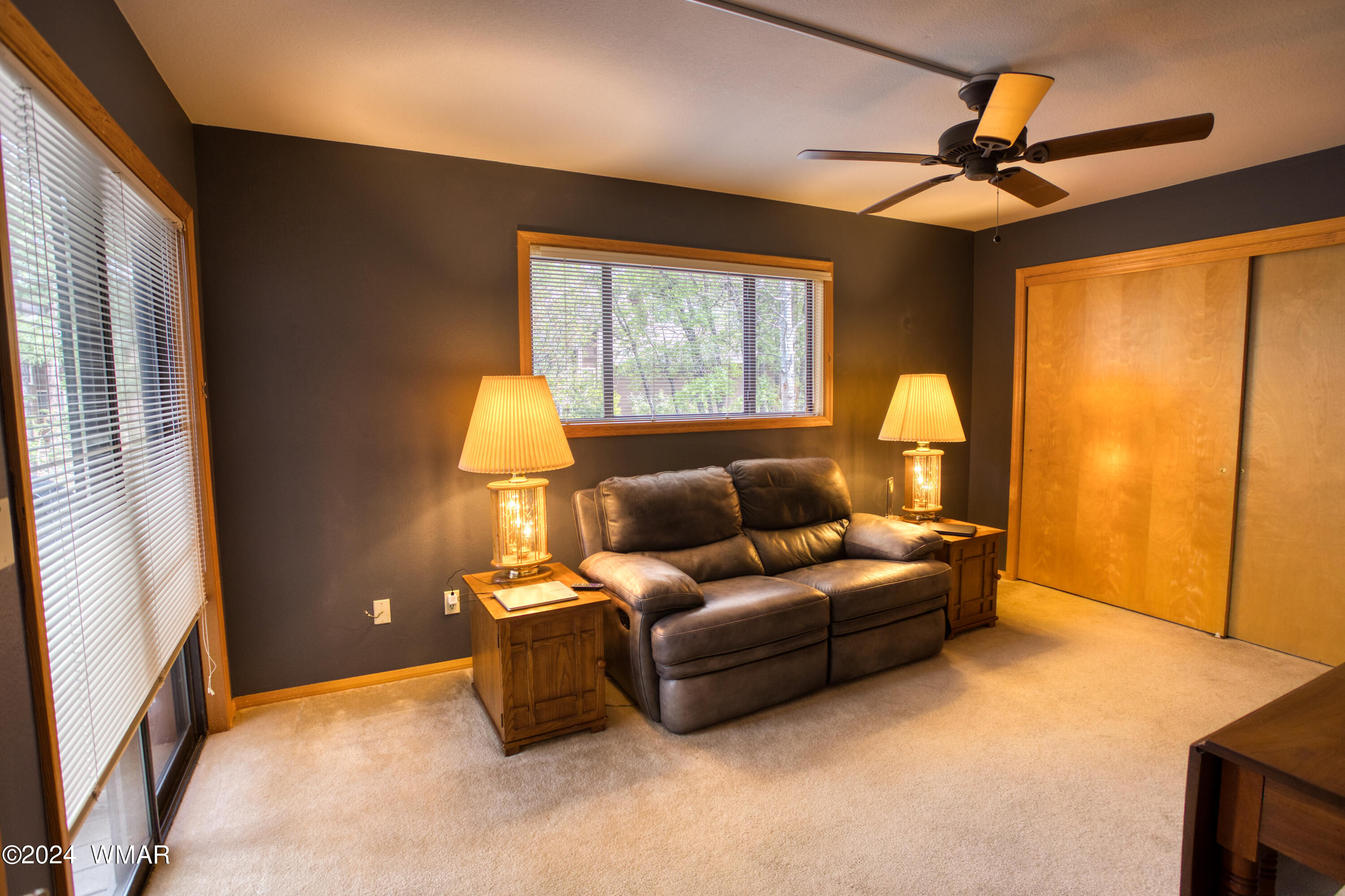 2727 Juniper Circle, Unit 37 Pinetop, AZ 85935 - Photo 15 of 33 a living room with furniture and a window