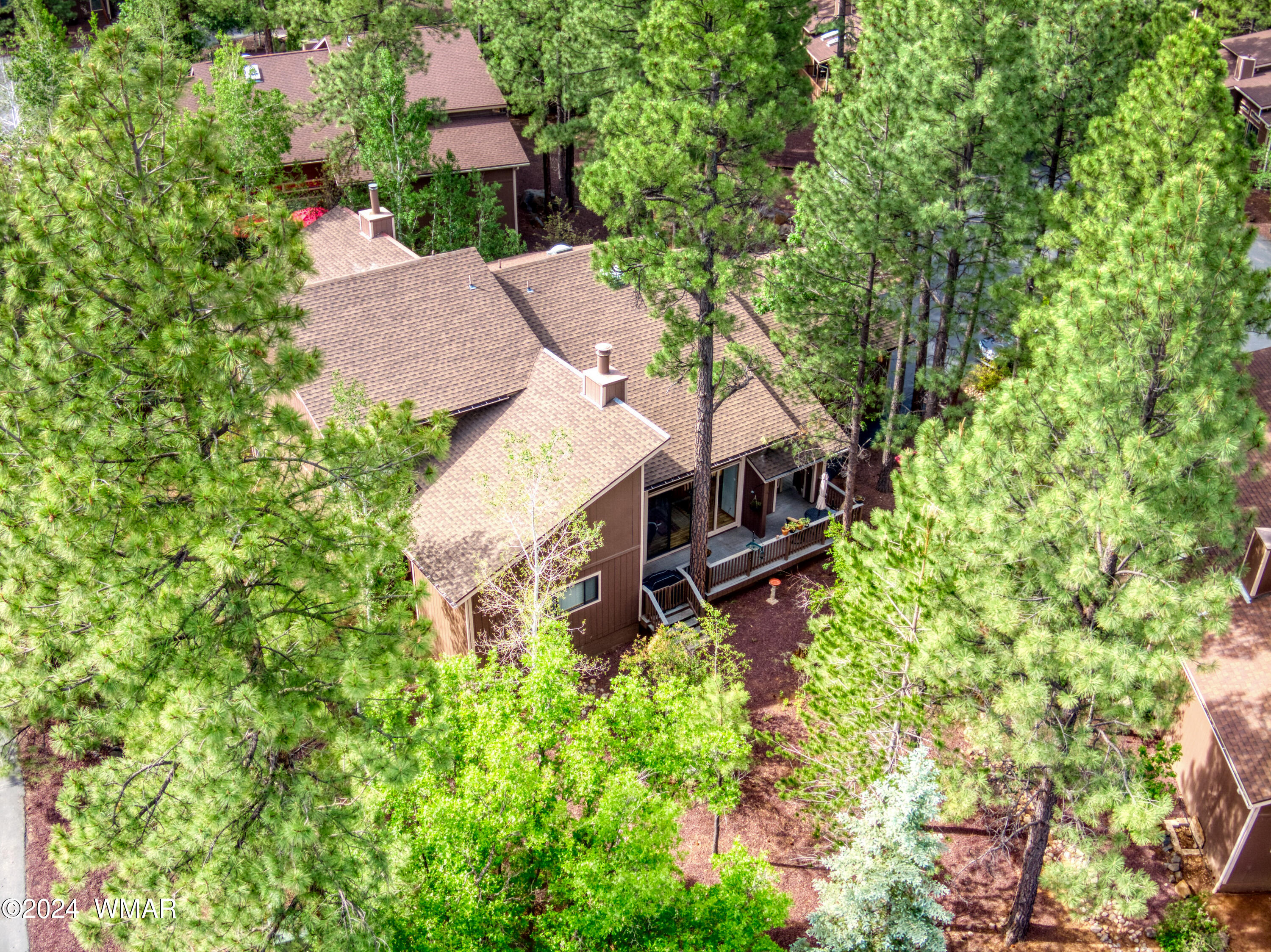 2727 Juniper Circle, Unit 37 Pinetop, AZ 85935 - Photo 33 of 33 an aerial view of a house with a yard