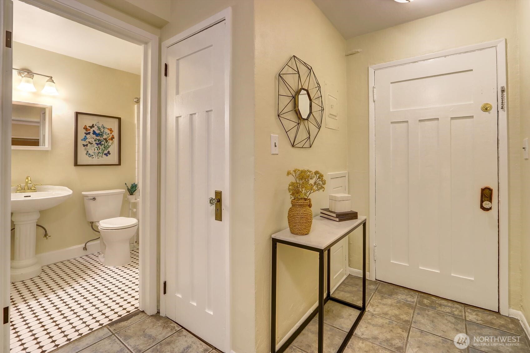 516 East Thomas Street, Unit 105 Seattle, WA 98102 - Photo 9 of 15 a bathroom with a shower a toilet and a shower