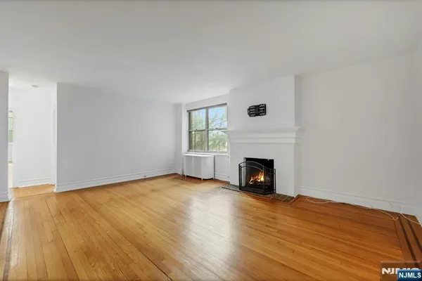 $412,888 | 100 East Palisade Avenue, Unit A24, Englewood, NJ 07631