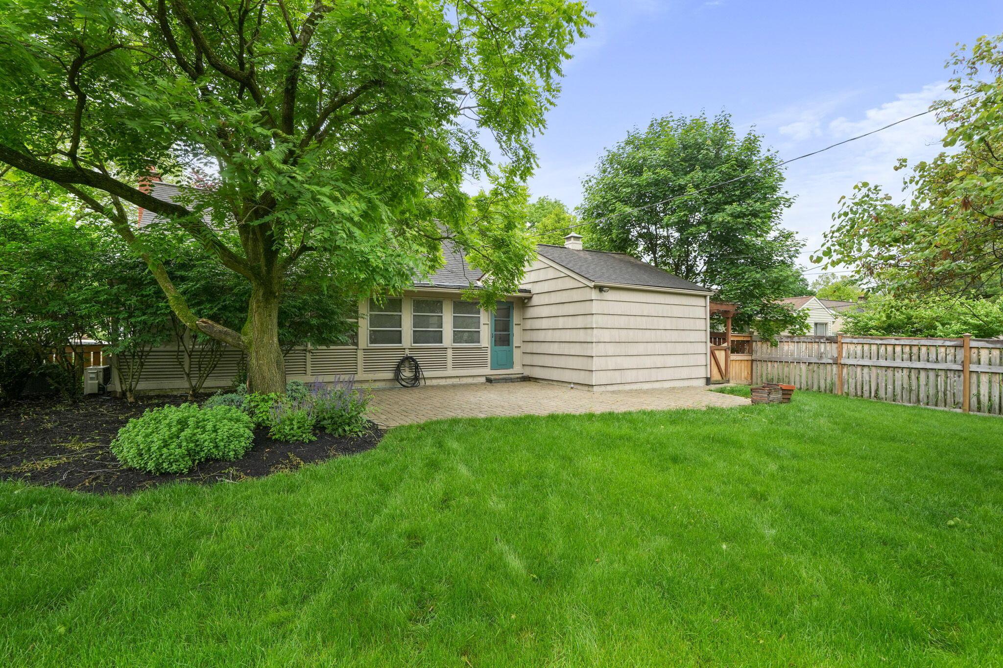 2314 Woodstock Road Columbus, OH 43221 - Photo 36 of 37 39-web-or-mls-DSC03939