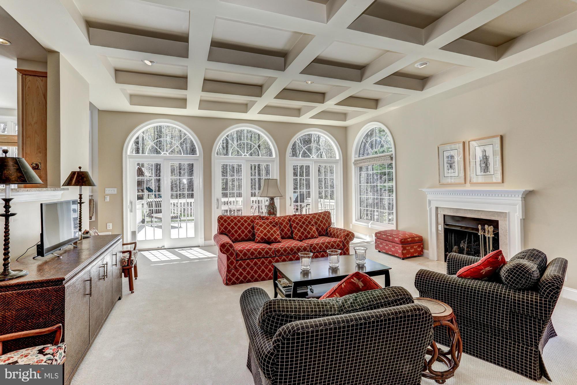 894 Chinquapin Road McLean, VA 22102 - Photo 13 of 30 Family Room