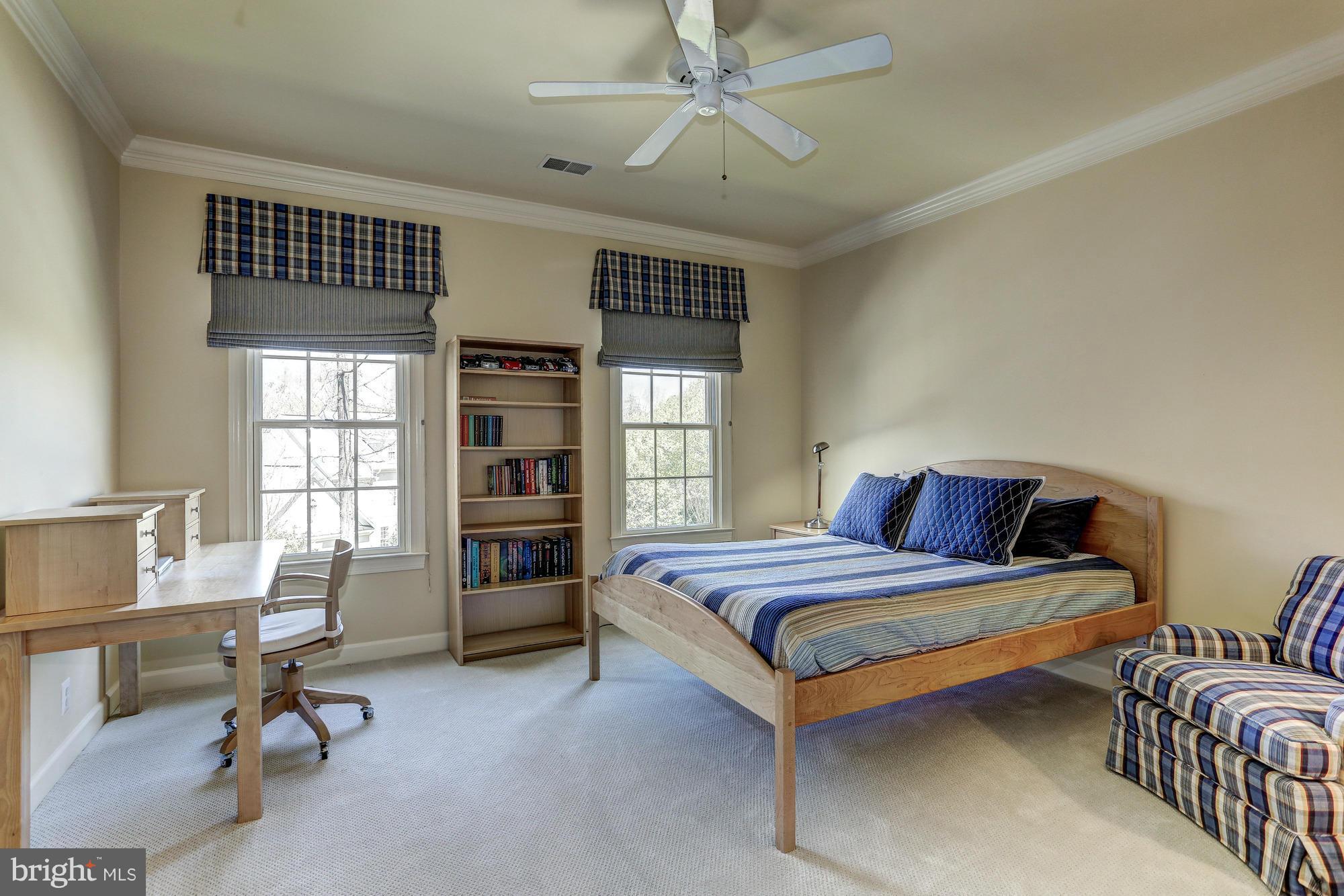 894 Chinquapin Road McLean, VA 22102 - Photo 20 of 30 Bedroom 2