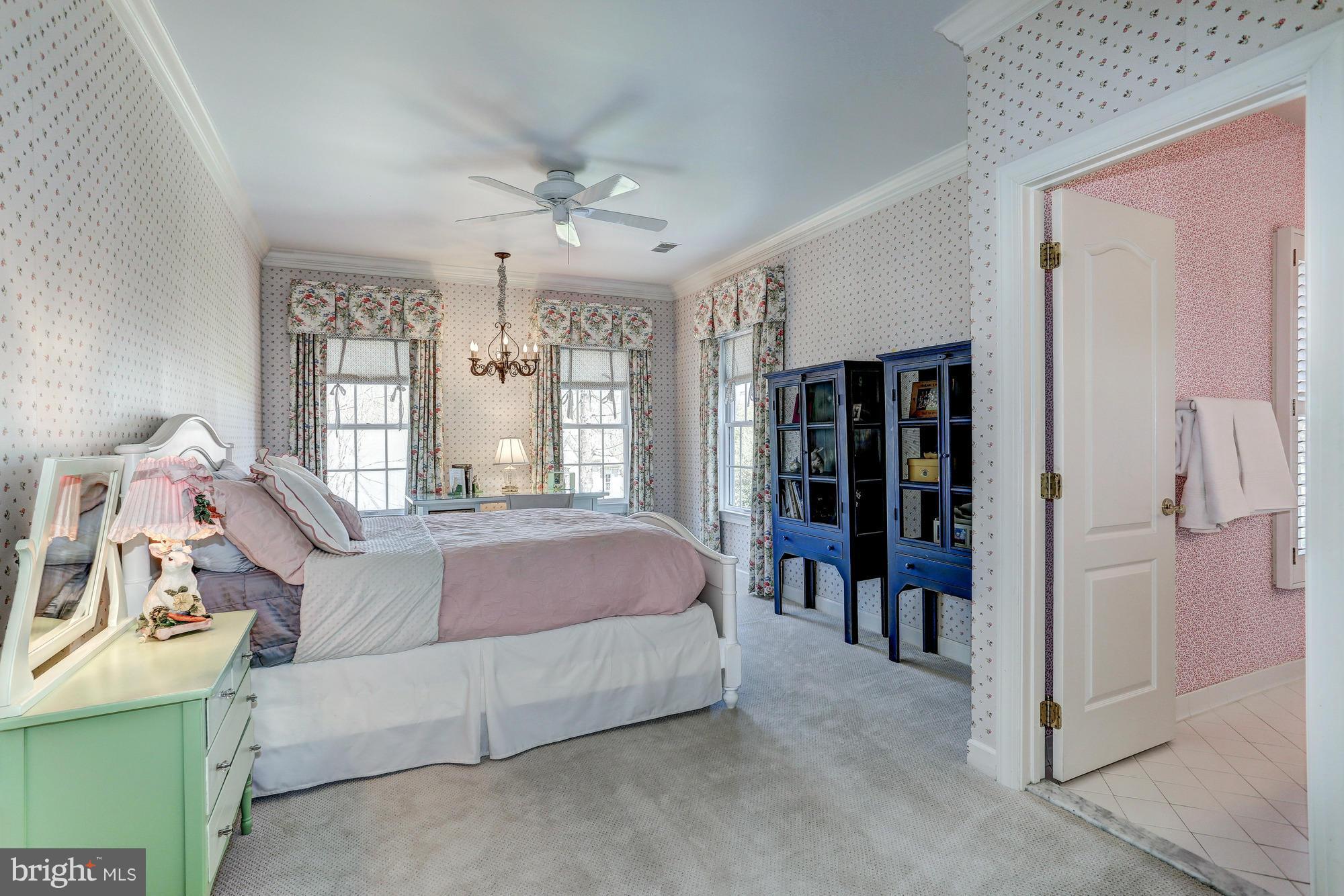 894 Chinquapin Road McLean, VA 22102 - Photo 21 of 30 Bedroom 3