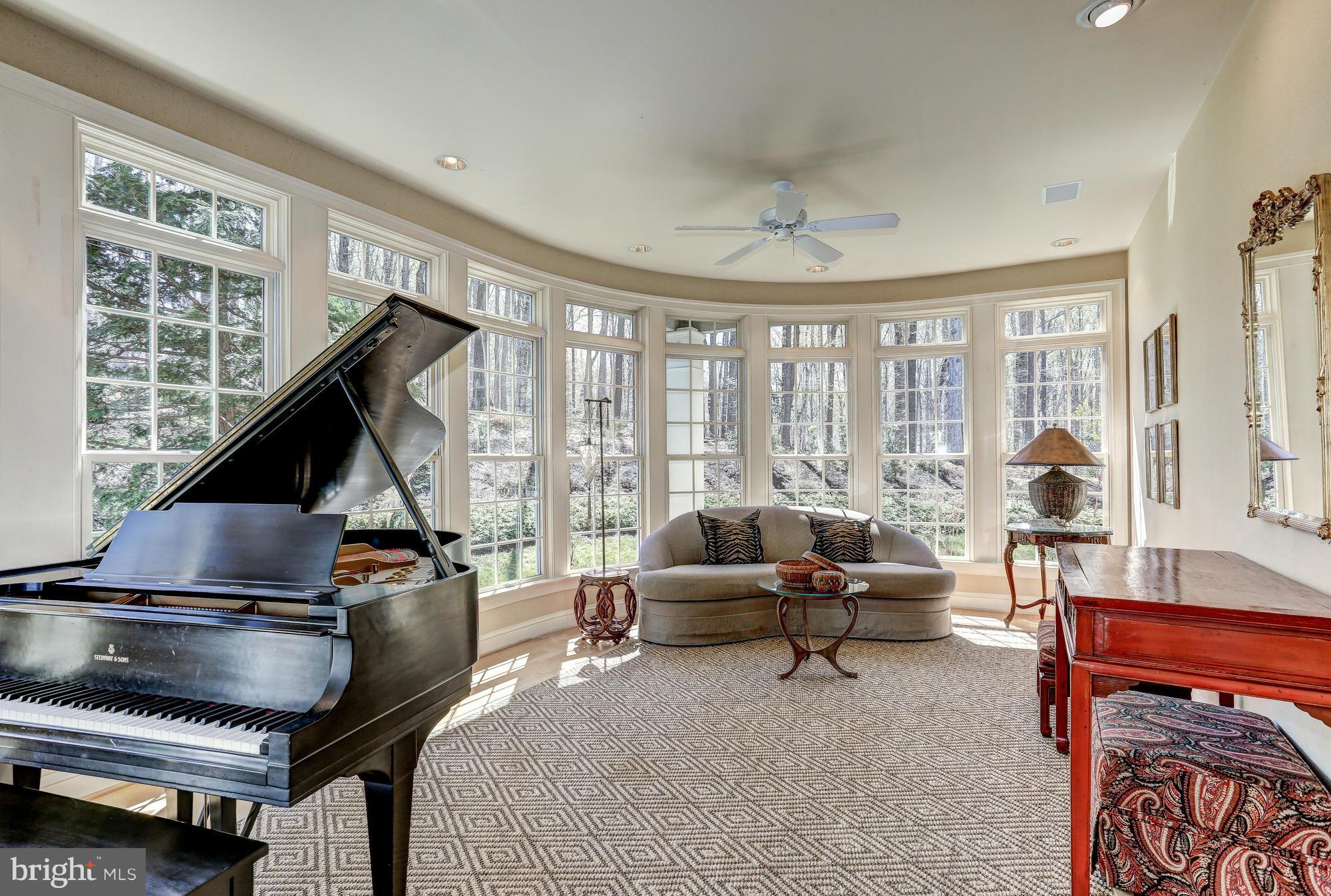 894 Chinquapin Road McLean, VA 22102 - Photo 7 of 30 Garden/Music Room