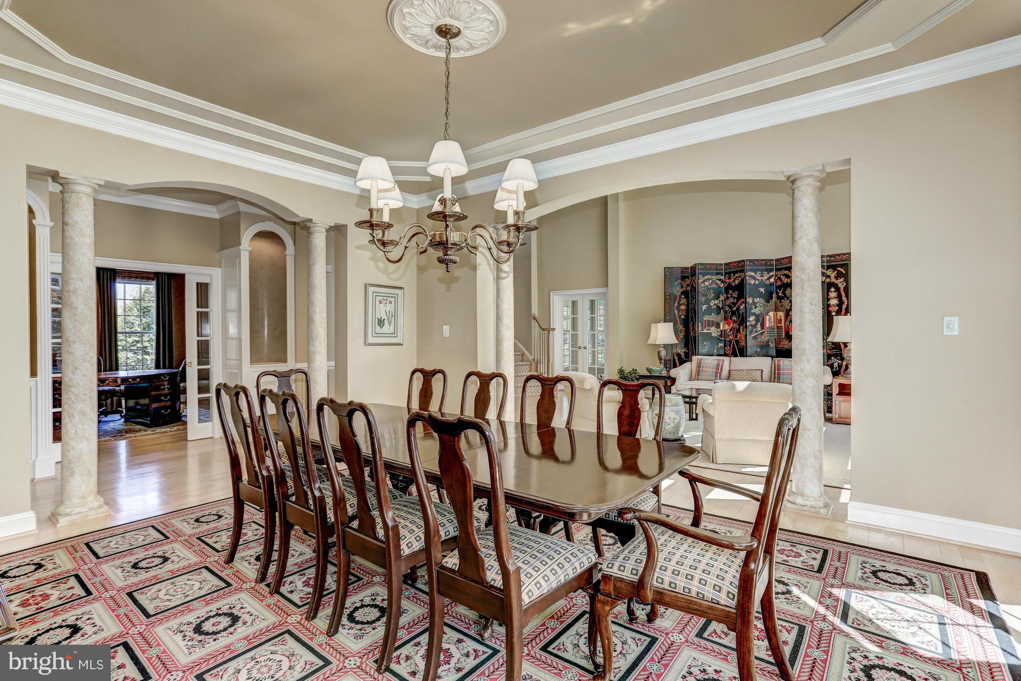 894 Chinquapin Road McLean, VA 22102 - Photo 9 of 30 Dining Room