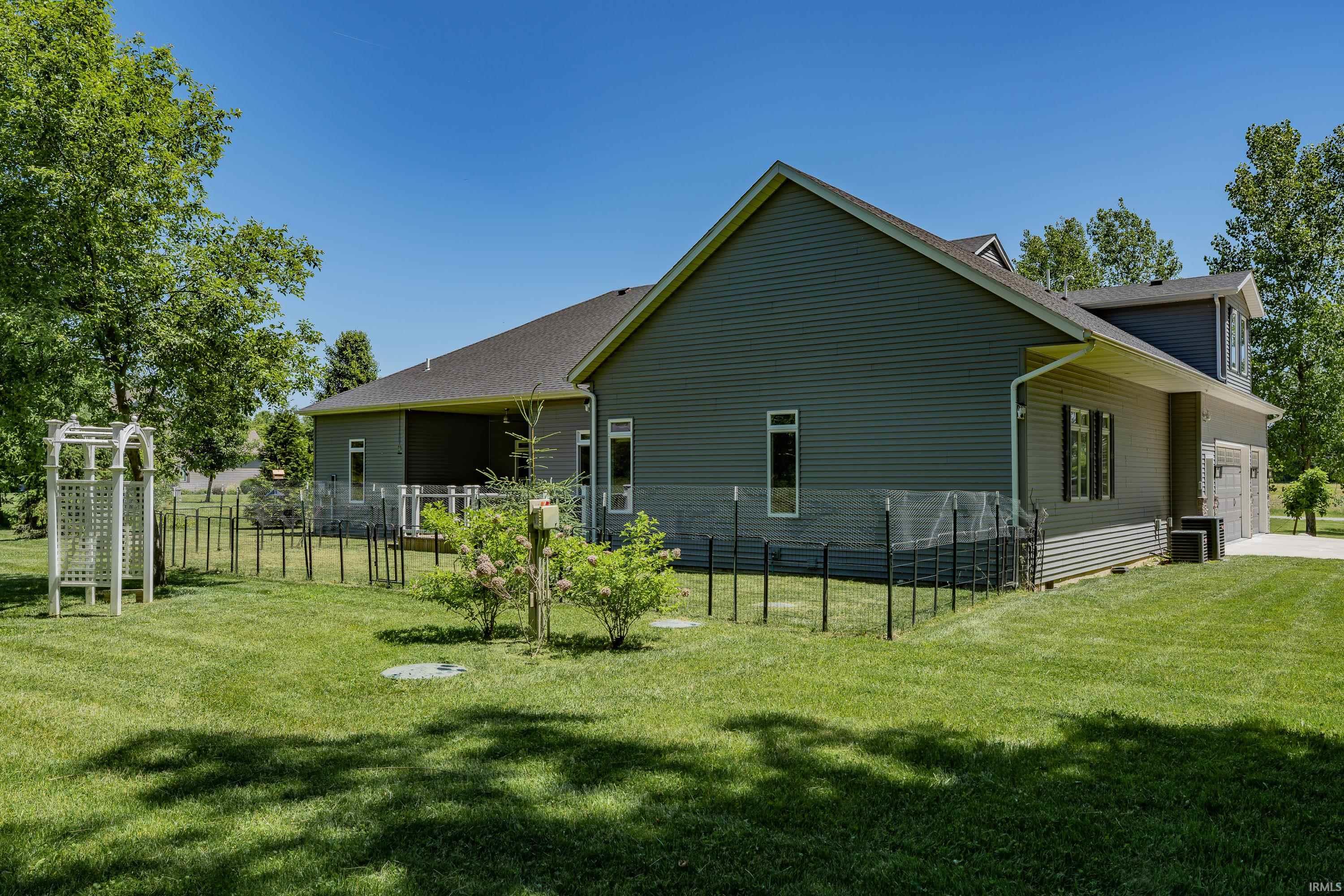 18111 Lima Road Huntertown, IN 46748 - Photo 33 of 37