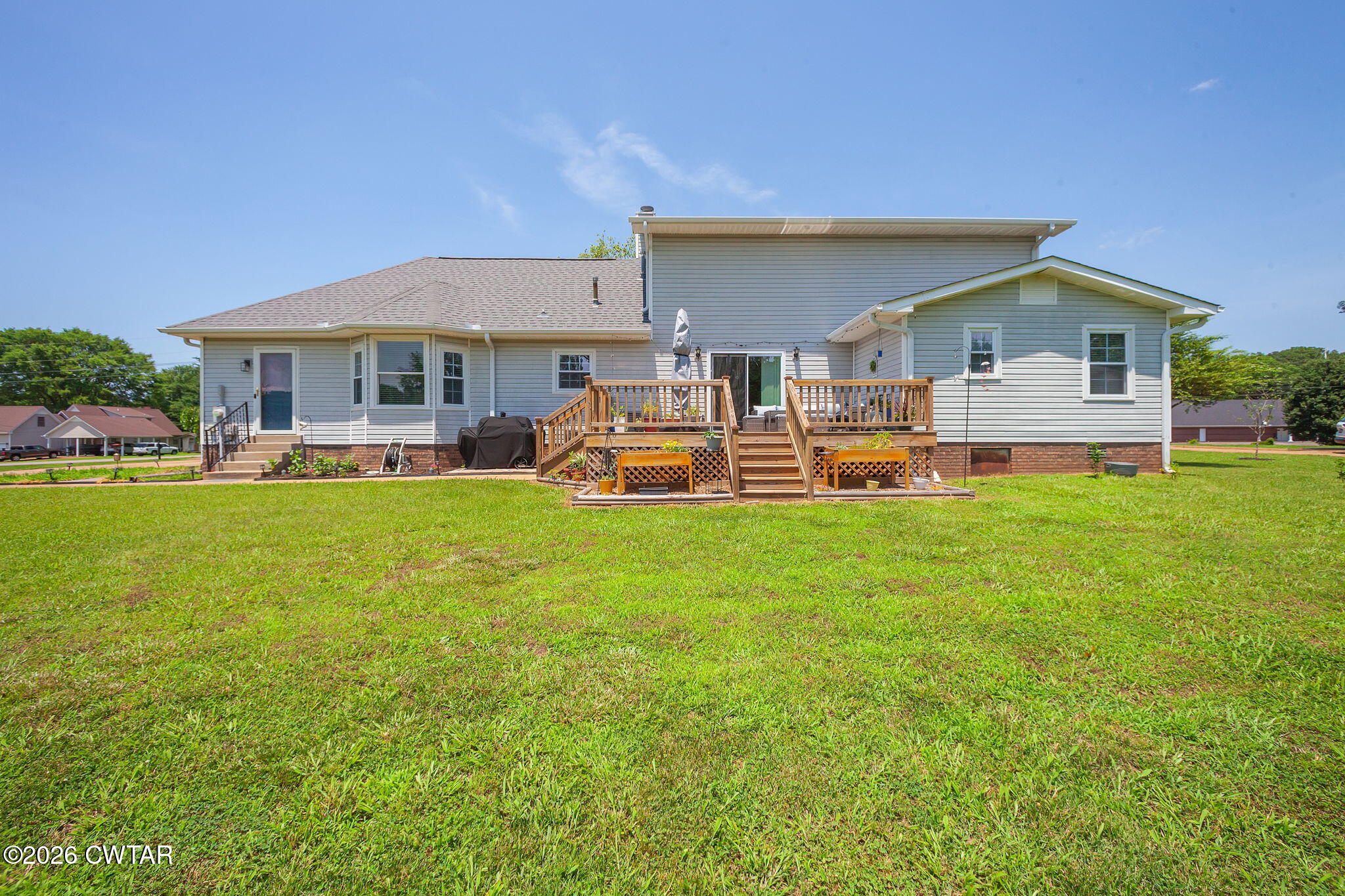 135 Meadow Drive Lexington, TN 38351 - Photo 37 of 40 Completed-33