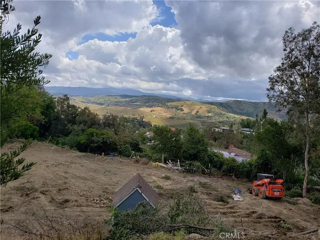 $1,800,000 | 10062 Rangeview Drive, North Tustin, CA 92705