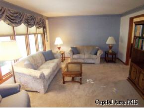 1609 Clearview Springfield, IL 62704 - Photo 8 of 9 Gallery Image 8