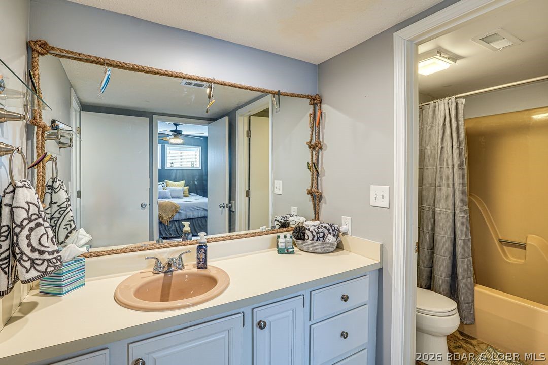 1101 Passover Road, Unit R2 Osage Beach, MO 65065 - Photo 20 of 48