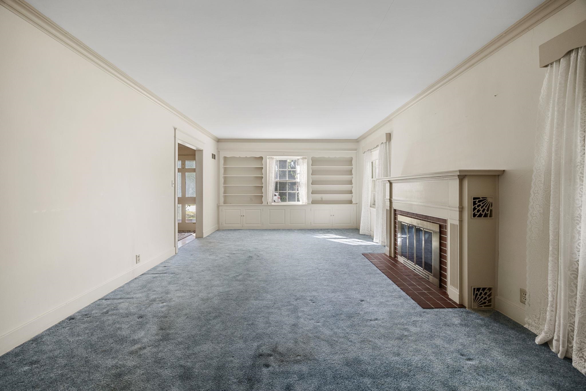 312 Frederick Avenue Fort Atkinson, WI 53538 - Photo 6 of 28 Gallery Image 6